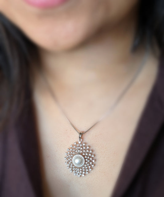 Chrome Finish Pendant Set in AD &Pearls