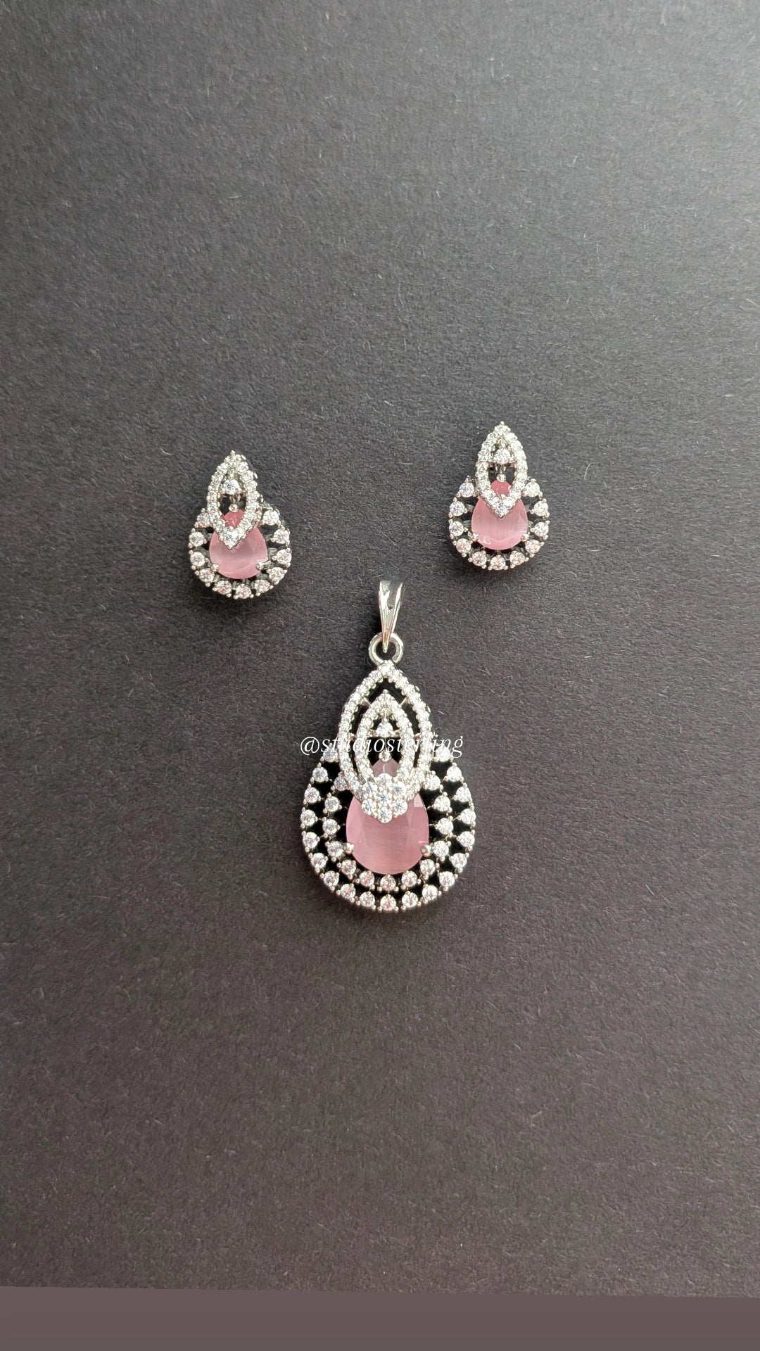 Chrome Finish Pendant Set in AD - Baby Pink