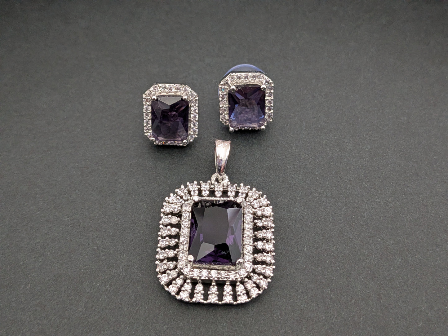 Chrome Finish AD Pendant Set in Purple