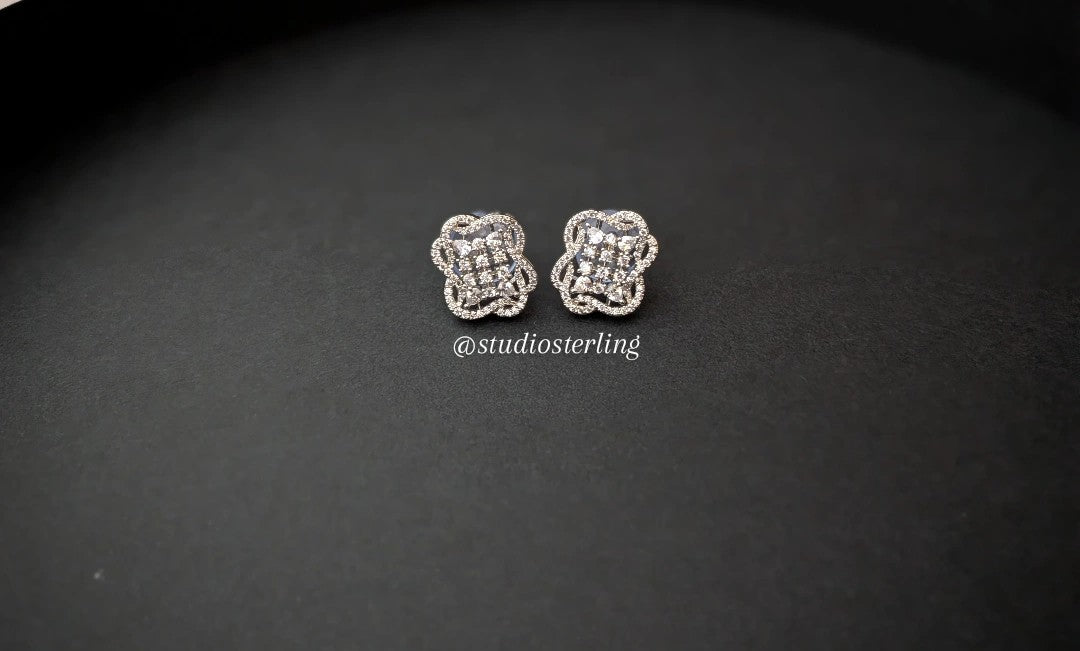 Chrome Finish Pendant Set in AD