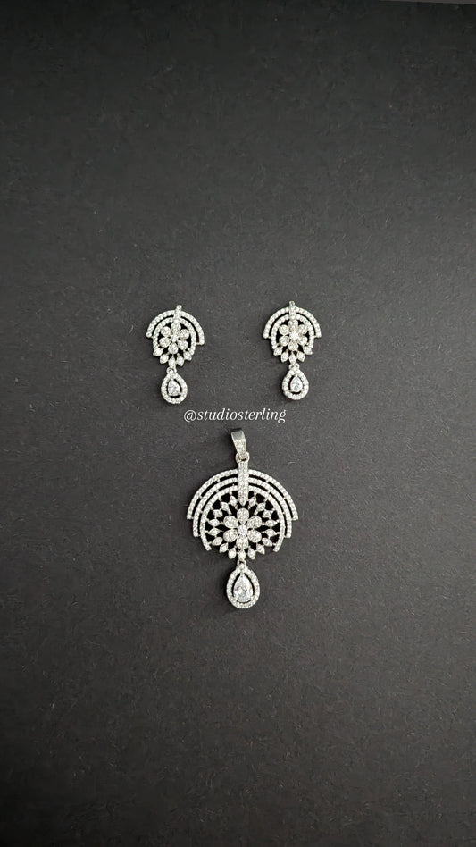 Chrome Finish Pendant Set in AD with Floral Centerpiece