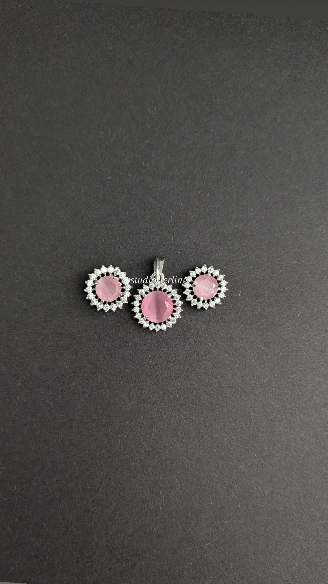 Chrome Finish Pendant Set in AD - Baby Pink