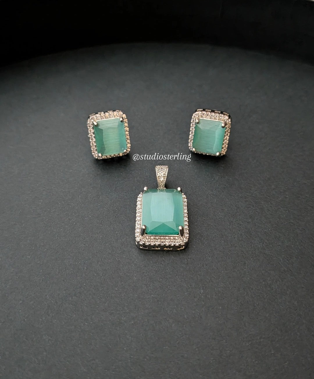 Pendant Set in AD - Mint Green