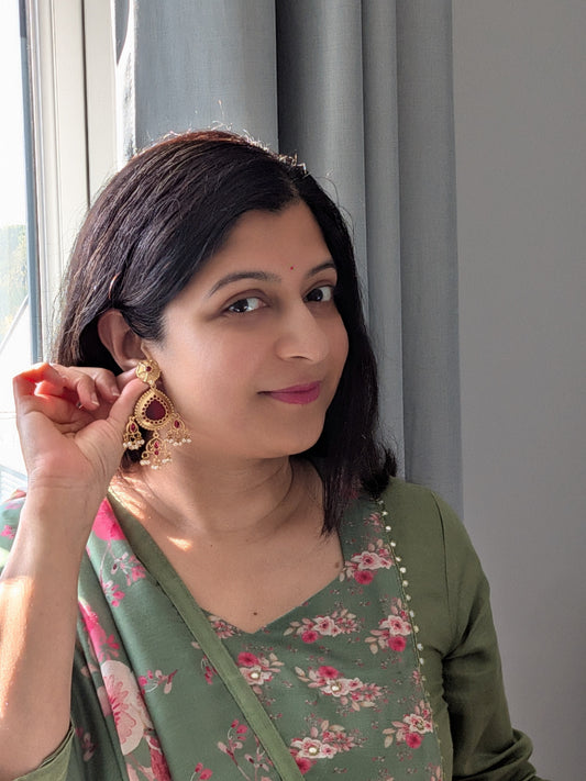 Golden Earrings with Monalisa Stone and Pearl Danglers