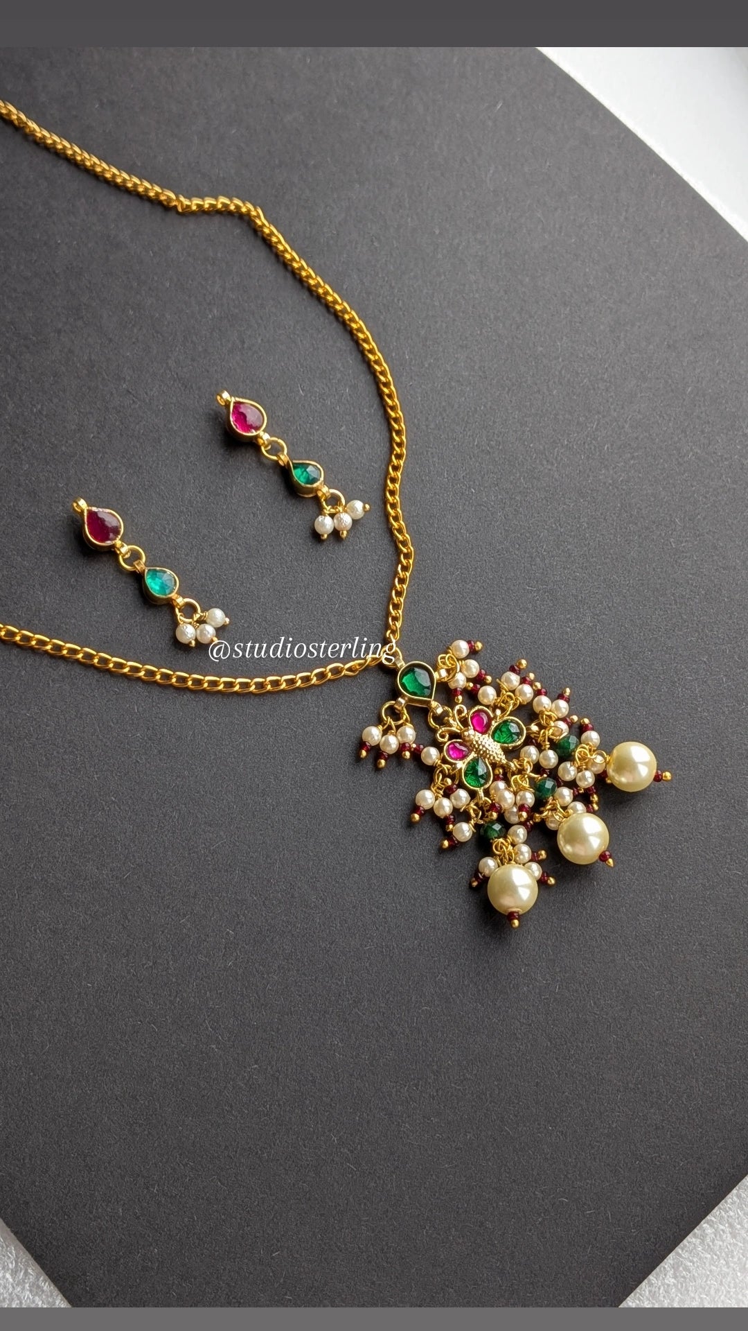 Handmade Kundan Pendant Set