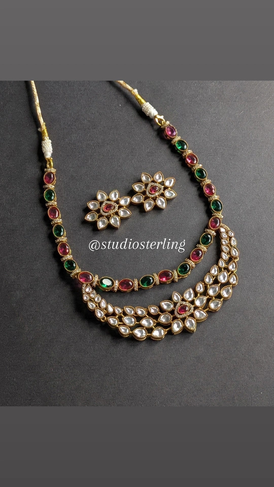 Luxurious Kundan Necklace Set