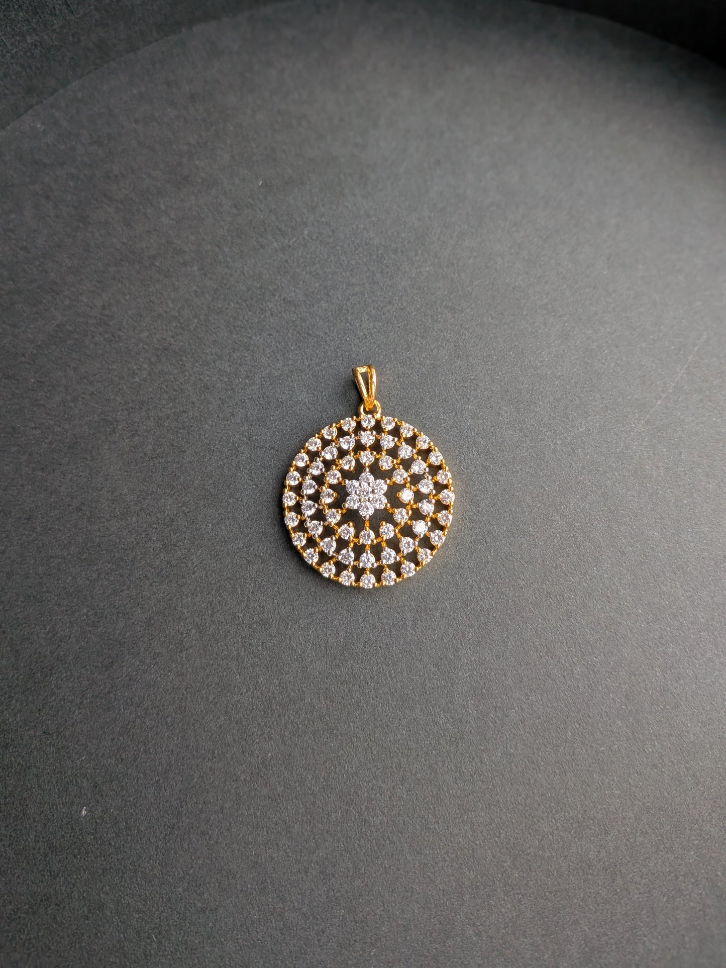 AD Pendant Set